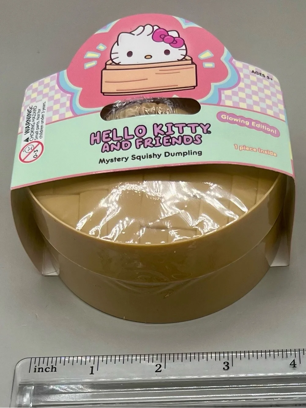 Sanrio HELLO KITTY And FRIENDS Glowing Edition ✨Mystery Dumpling 4” Squishy NEW